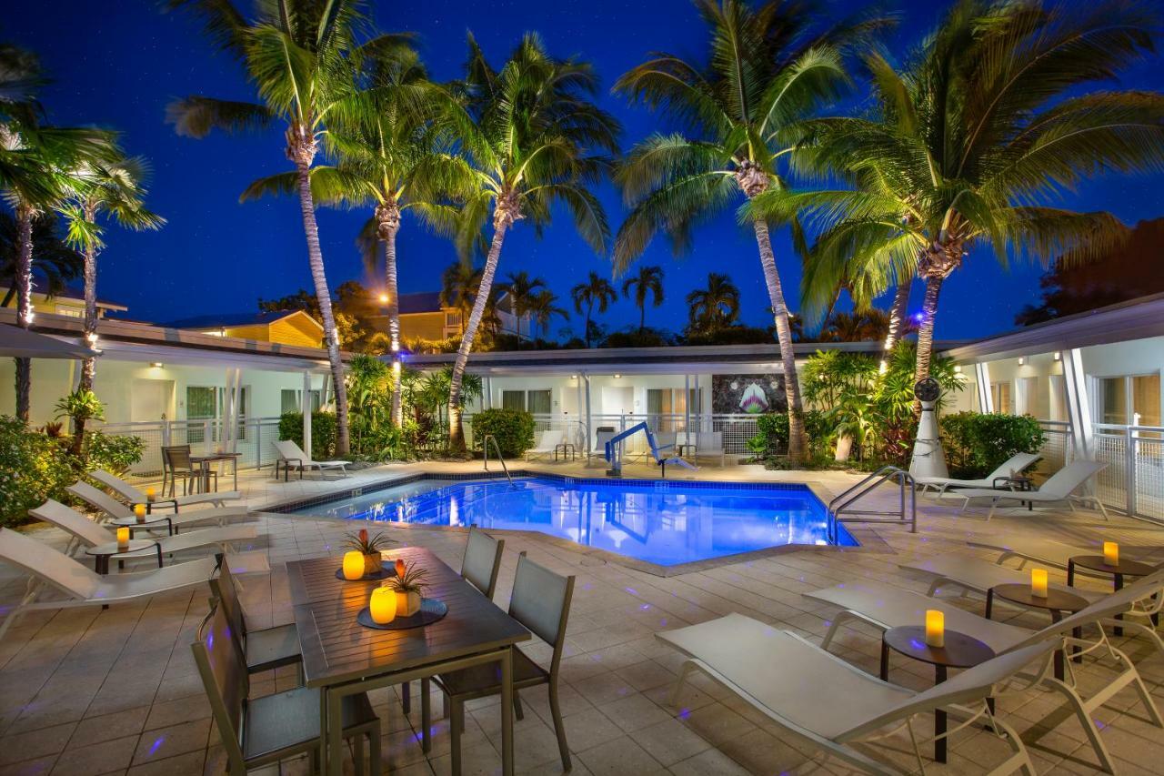 Orchid Key Inn - Adults Only Ки-Уэст Экстерьер фото